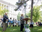 14 de junio de 2021: La senadora Judy Schwank asiste a la manifestación Be the Voice for PA Pup pidiendo a todos los residentes de Pensilvania que se preocupan por los perros y su bienestar que apoyen el proyecto de ley 232 del Senado y el proyecto de ley 526 de la Cámara de Representantes.