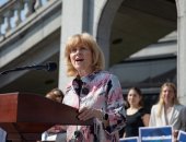 April 26, 2023 — Senator Schwank joins colleagues and advocacy groups rallied to support SB 393, SB 394, and both House companion bills at the Capitol Plaza Fountain. 
