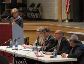 December 3, 2015: Senator Schwank hosted a town hall meeting and invited experts in the addiction and treatment field to address the heroin and opioid epidemic.