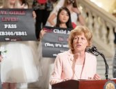 June 26, 2019: Senator Schwank joins Unchained At Last at their Chain-In to protest child marriage in the United States Rally