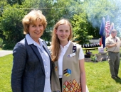 7 de junio de 2014: Para su Proyecto de Medalla de Plata de la Tropa 11096 de Girl Scouts Fleetwood, Ripley Price organizó una Ceremonia de Disposición de Banderas celebrada en el Pabellón del Parque Maidencreek.